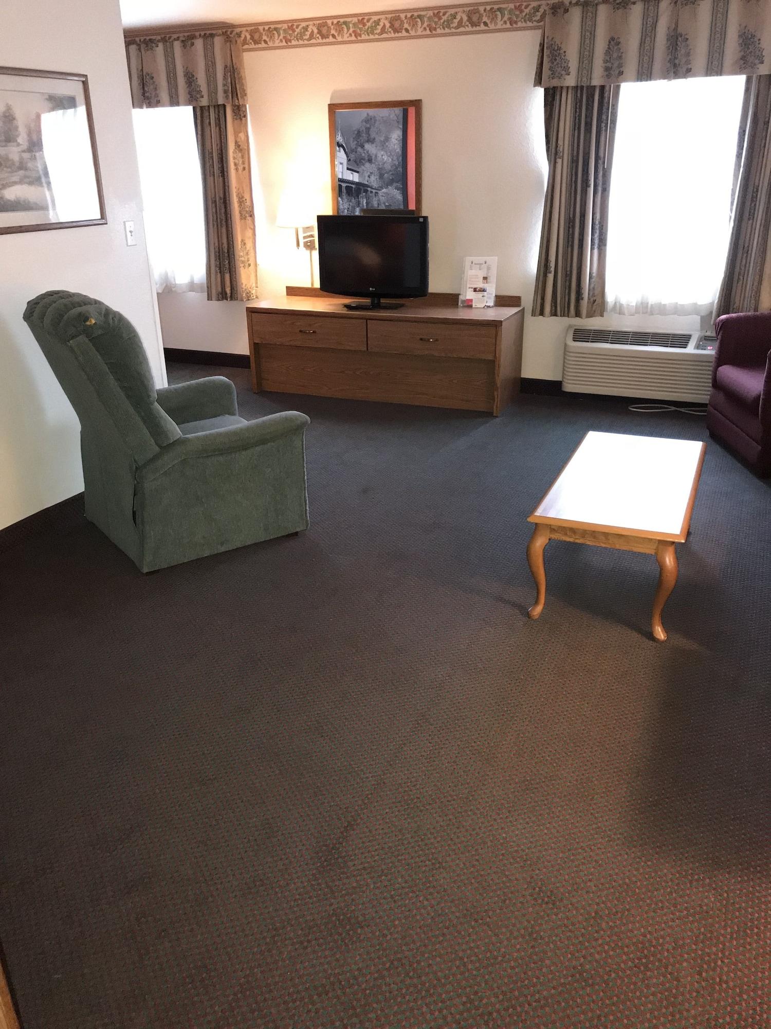 Super 8 By Wyndham Richfield Cleveland Hotel Bagian luar foto