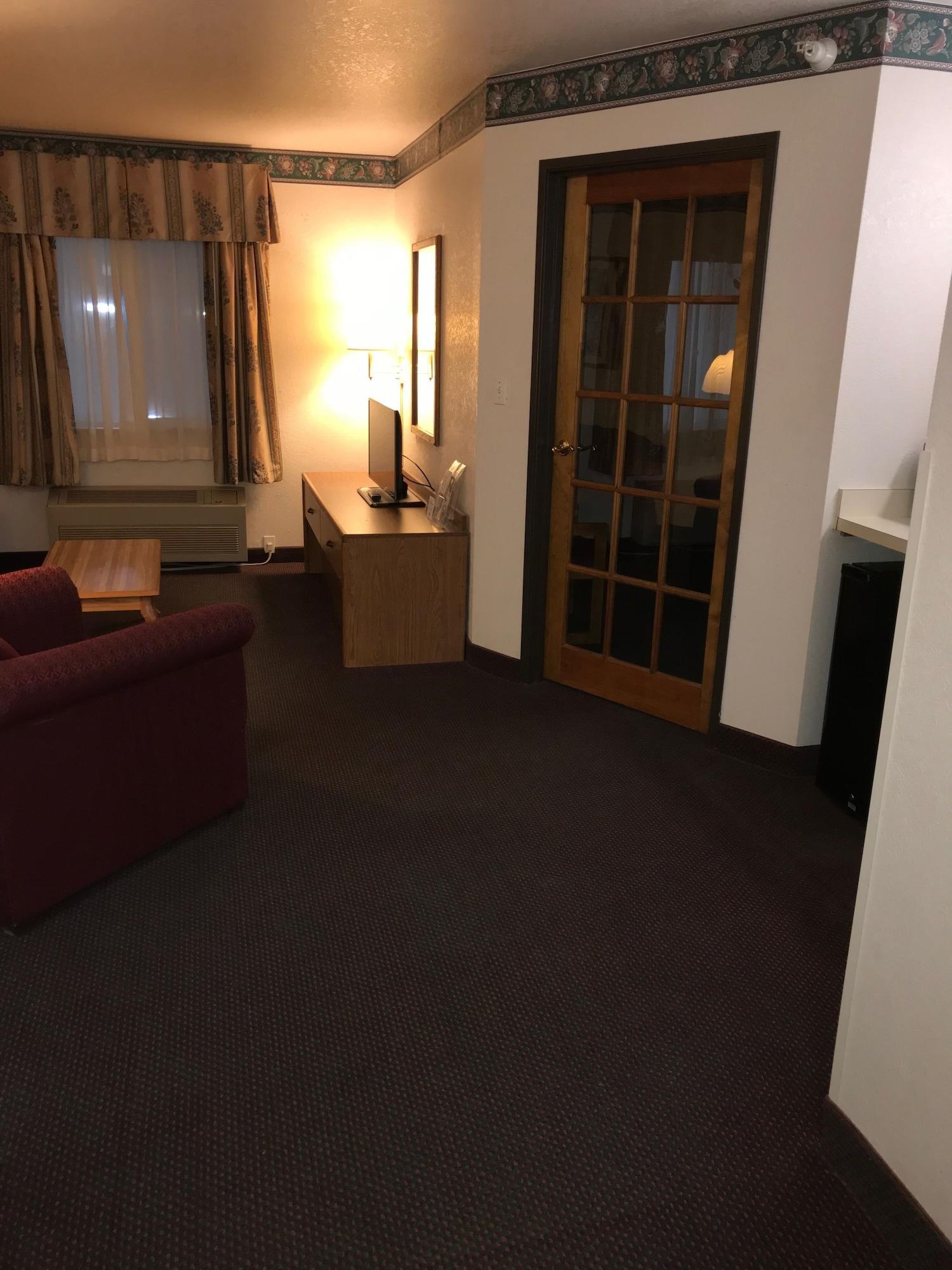 Super 8 By Wyndham Richfield Cleveland Hotel Bagian luar foto